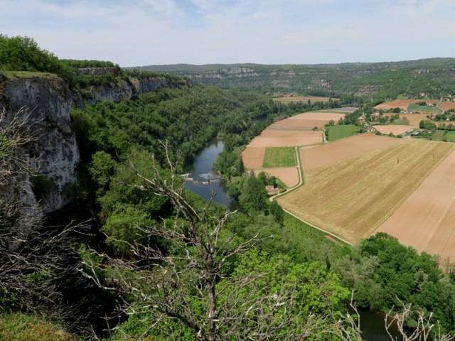 33_Panorama nad jeskyní Cunhac.JPG